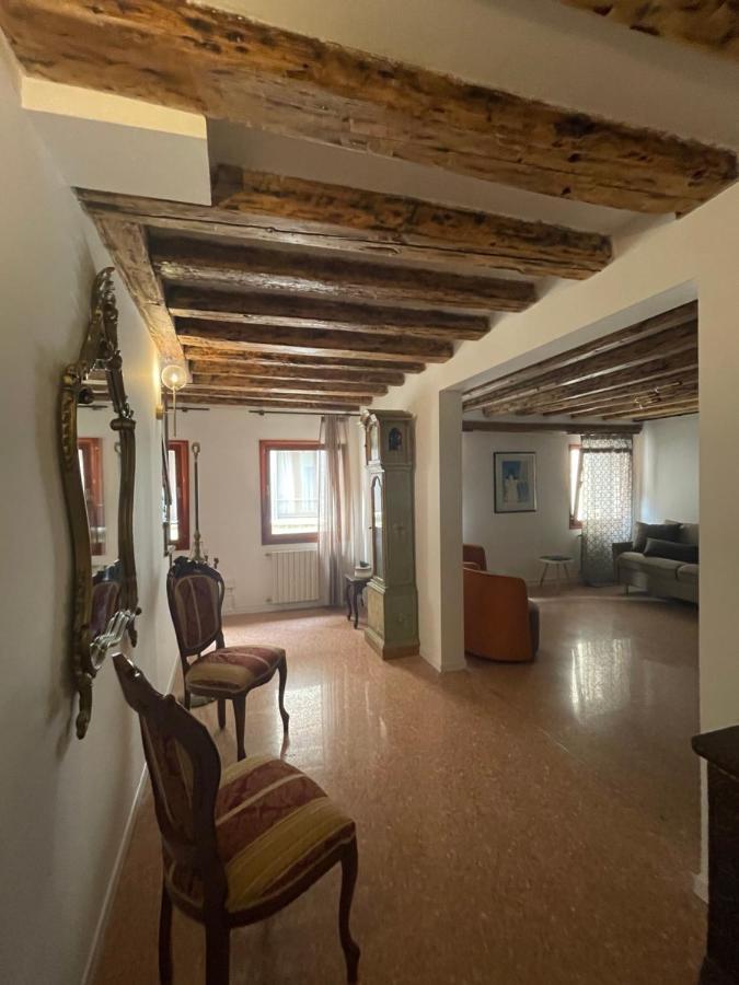 Ca' Ai Sospiri Lägenhet Venedig Exteriör bild